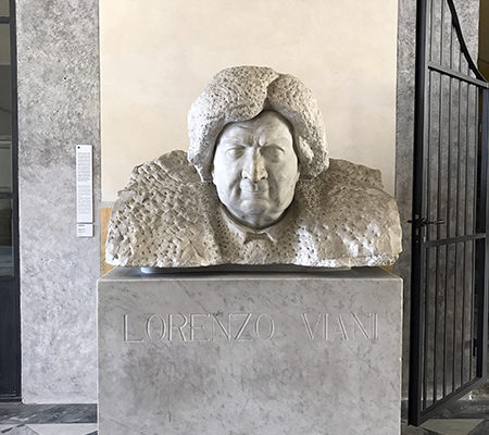 Palazzo delle Muse: busto di Lorenzo Viani