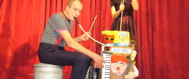 SPETTACOLO DI CLOWNERIE MUSICALI CLOWN BLUES FANTASY